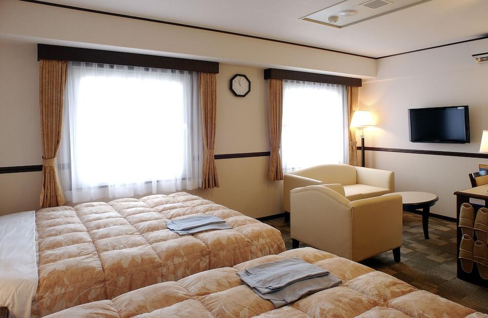 Toyoko Inn Kyoto Gojo Omiya Exterior photo
